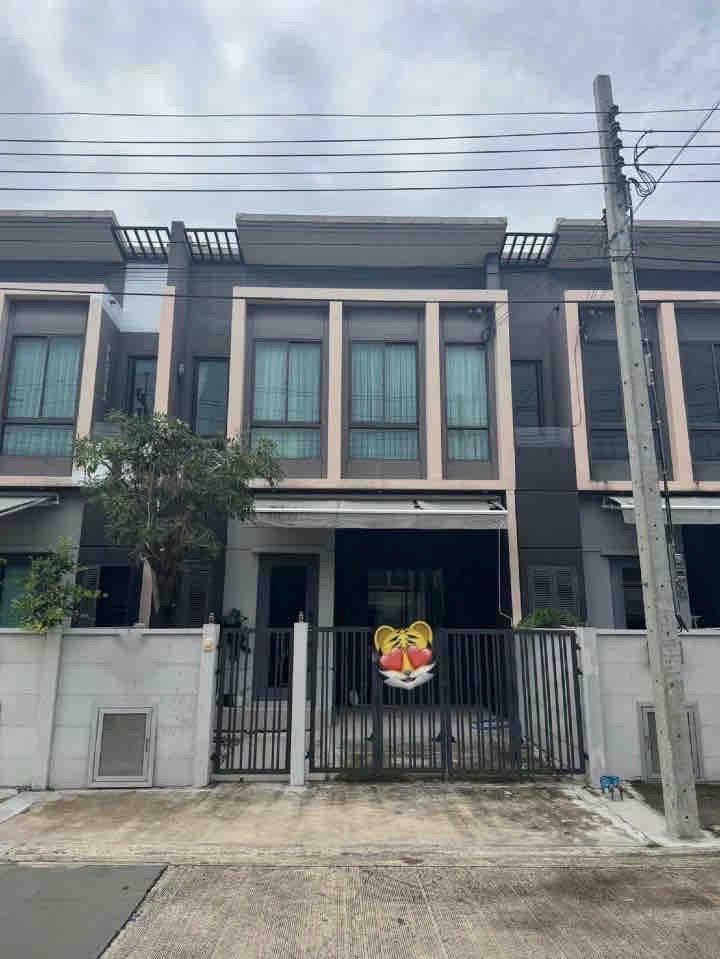 PLENO Sukhumvit–Bangna PLENO Sukhumvit–Bangna