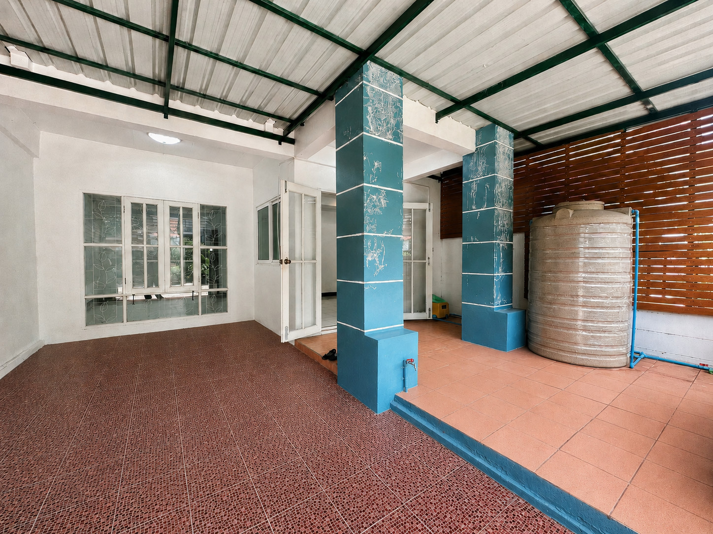 🏡 ทาวน์โฮม 2 ชั้น ทำเลทอง ใกล้ราชพฤกษ์แค่ 500 เมตร หมู่บ้านริมสวนธนานนท์ 1 เพียง 1.85 ล้าน ราคาจับต้องได้ ผ่อนเริ่มต้น 8,000 บาท เงินเดือน 20,000 สามารถกู้ได้!! – รูปที่ 2