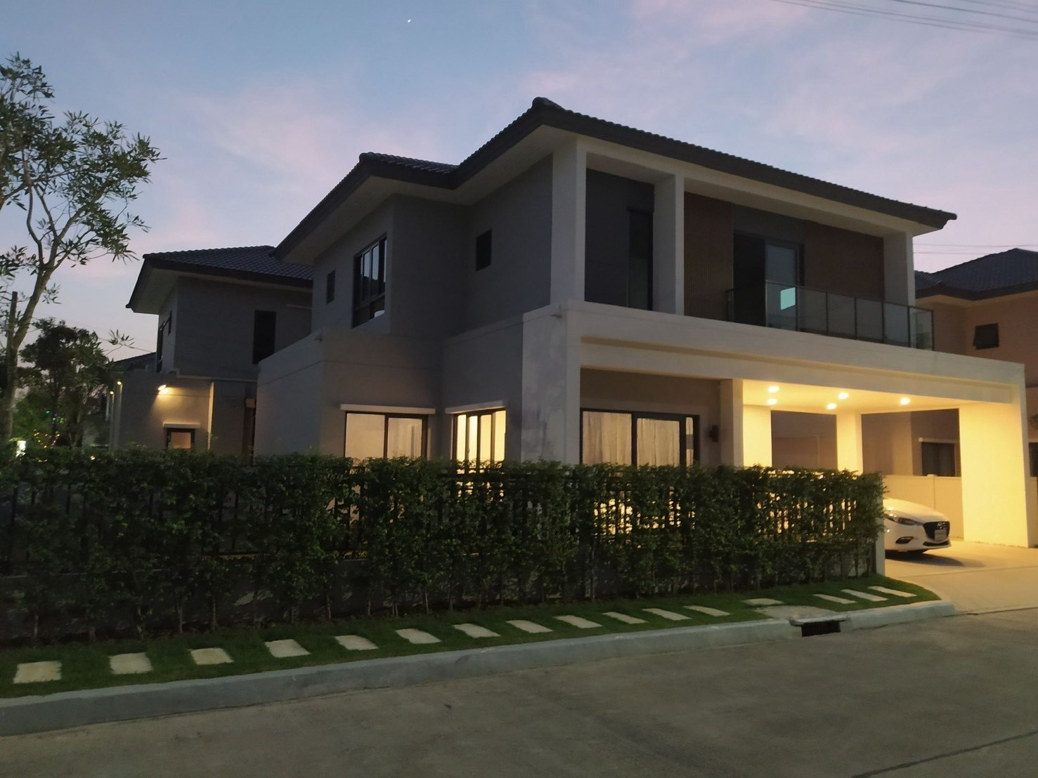 บ้านเดี่ยวทิศเหนือใกล้รถไฟฟ้าแปลงมุมสวย 4นอน5น้ำ3จอด – รูปที่ 3