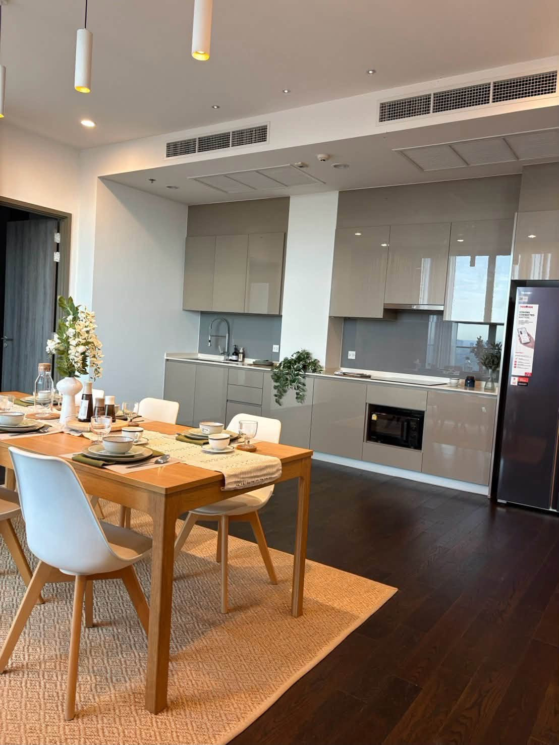 ให้เช่า Whizdom Essence Condo Penthouse ชั้น 48 | 202 ตร.ม. | 4 ห้องนอน  – รูปที่ 2