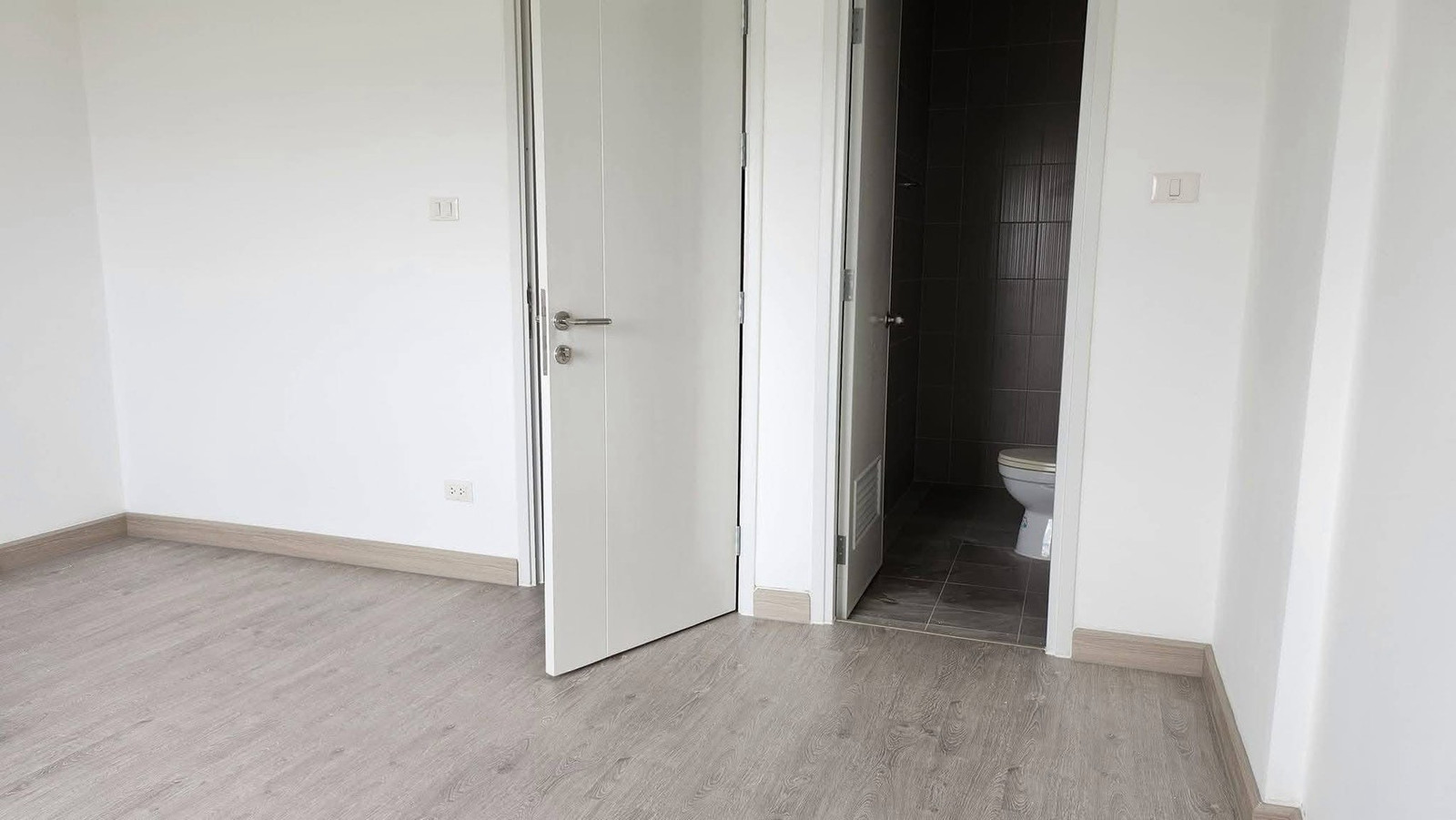 🏢✨ Home Office for rent, 3 floors, RK PARK 2 Saimai project, 3 bedrooms, 3 bathrooms, next to Saimai Avenue, new building, beautiful, well-proportioned, location next to the main road, convenient travel. – รูปที่ 3