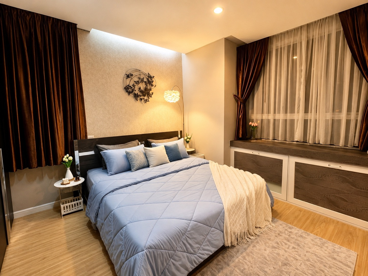 💎 Luxury Corner Unit on 33rd Floor | TC Green Rama 9 | 18,500 THB/Month 💎 Luxury Corner Unit on 33rd Floor | TC Green Rama 9 | 18,500 THB/Month