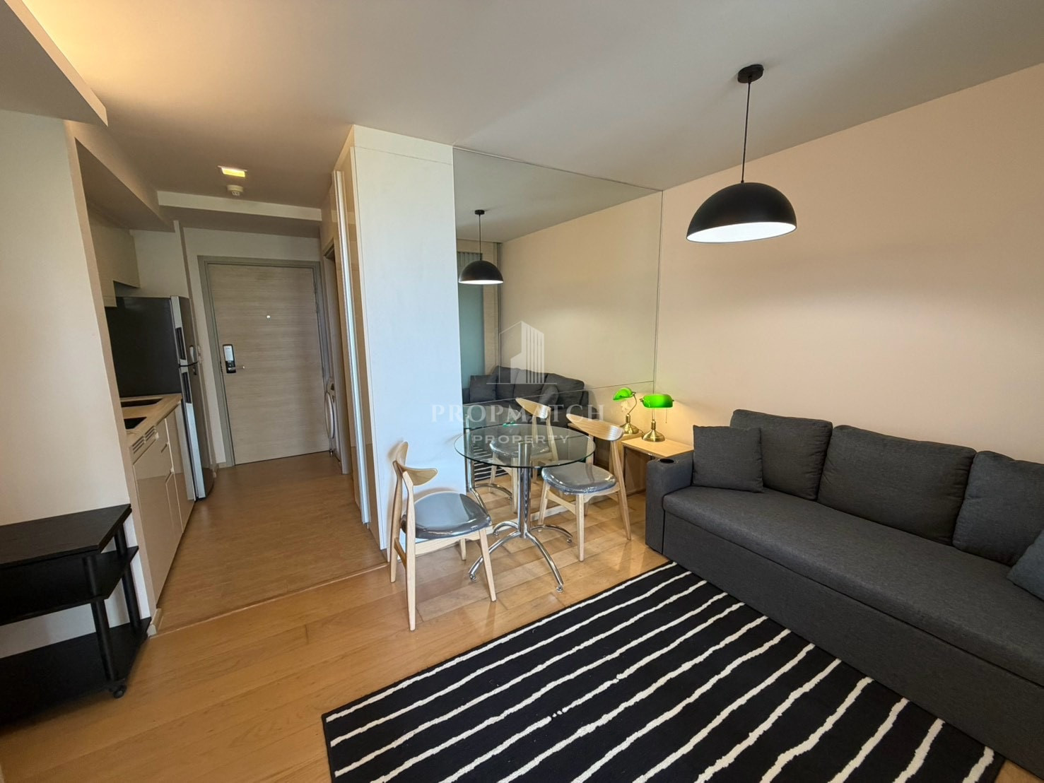 ✨Flash Deal ✨LIV@Sukhumvit 49 ( 1Bed 1Bath 39SQM.) Ready to move in ! Only 28,000 baht per month Tel.0981315848 @propmatch