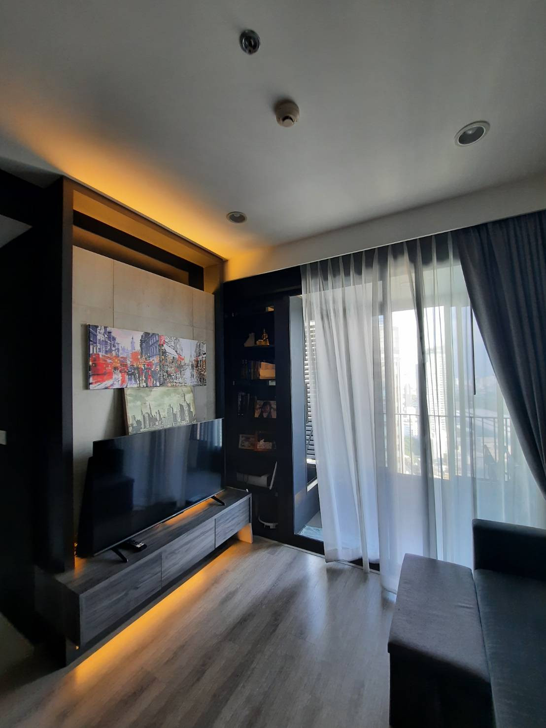 Condo for sale Ideo Mobi Asoke price 6,860,000 baht [MKs260816]