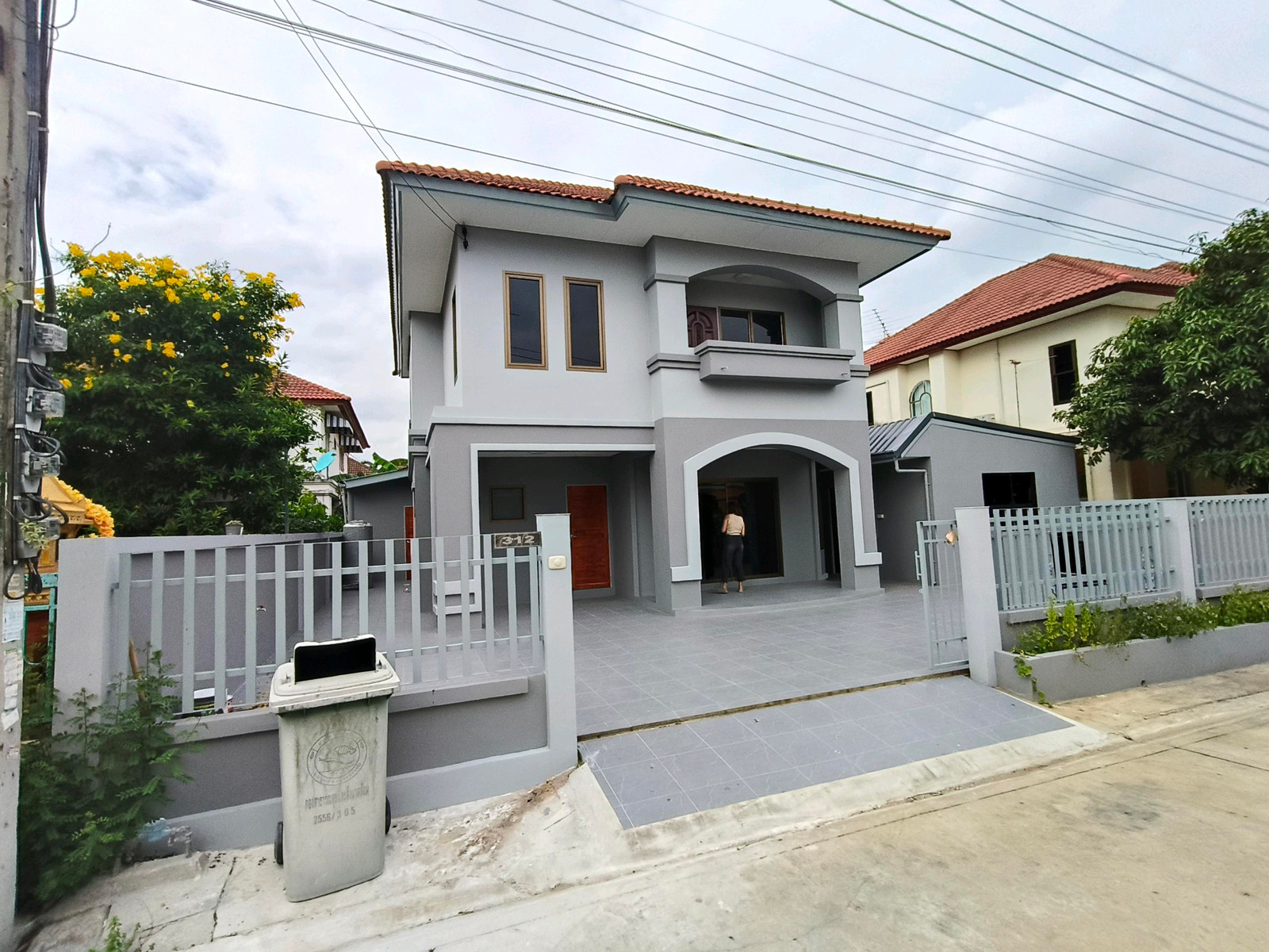 บ้านเดี่ยว 2 ชั้นรีโนเวทใหม่ทั้งหลัง บ้านเดี่ยว 2 ชั้นรีโนเวทใหม่ทั้งหลัง