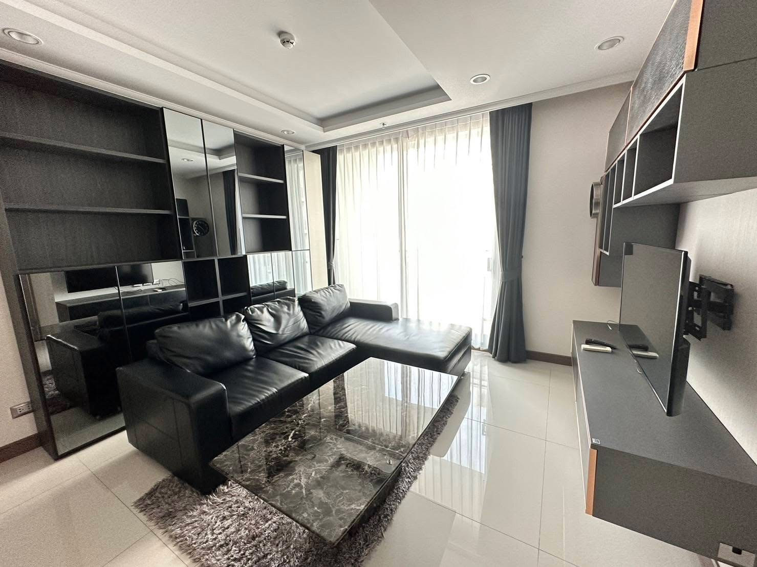 Condo for rent SUPALAI ORIENTAL SUKHUMVIT 39, Building B, 17th floor, room size 66 square meters (2 bedrooms, 1 bathroom), rent 40,000 baht per month. Condo for rent SUPALAI ORIENTAL SUKHUMVIT 39, Building B, 17th floor, room size 66 square meters (2 bedrooms, 1 bathroom), rent 40,000 baht per month.