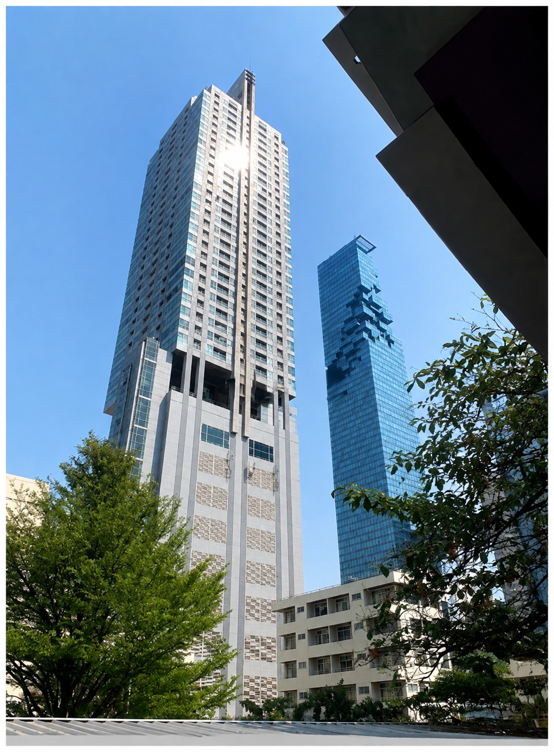 🏙️✨ Silom Suite | ห้องใหญ่ 4 Bedroom ใจกลางสีลม–สาทร หนึ่งในห้องขนาดใหญ่ที่หาได้ยากในโซน CBD เหมาะทั้งสำหรับอยู่อาศัยแบบครอบครัว ผู้บริหาร หรือชาวต่างชาติที่ต้องการพื้นที่ใช้สอยกว้างและเดินทางสะดวก 🏙️✨ Silom Suite | ห้องใหญ่ 4 Bedroom ใจกลางสีลม–สาทร หนึ่งในห้องขนาดใหญ่ที่หาได้ยากในโซน CBD เหมาะทั้งสำหรับอยู่อาศัยแบบครอบครัว ผู้บริหาร หรือชาวต่างชาติที่ต้องการพื้นที่ใช้สอยกว้างและเดินทางสะดวก