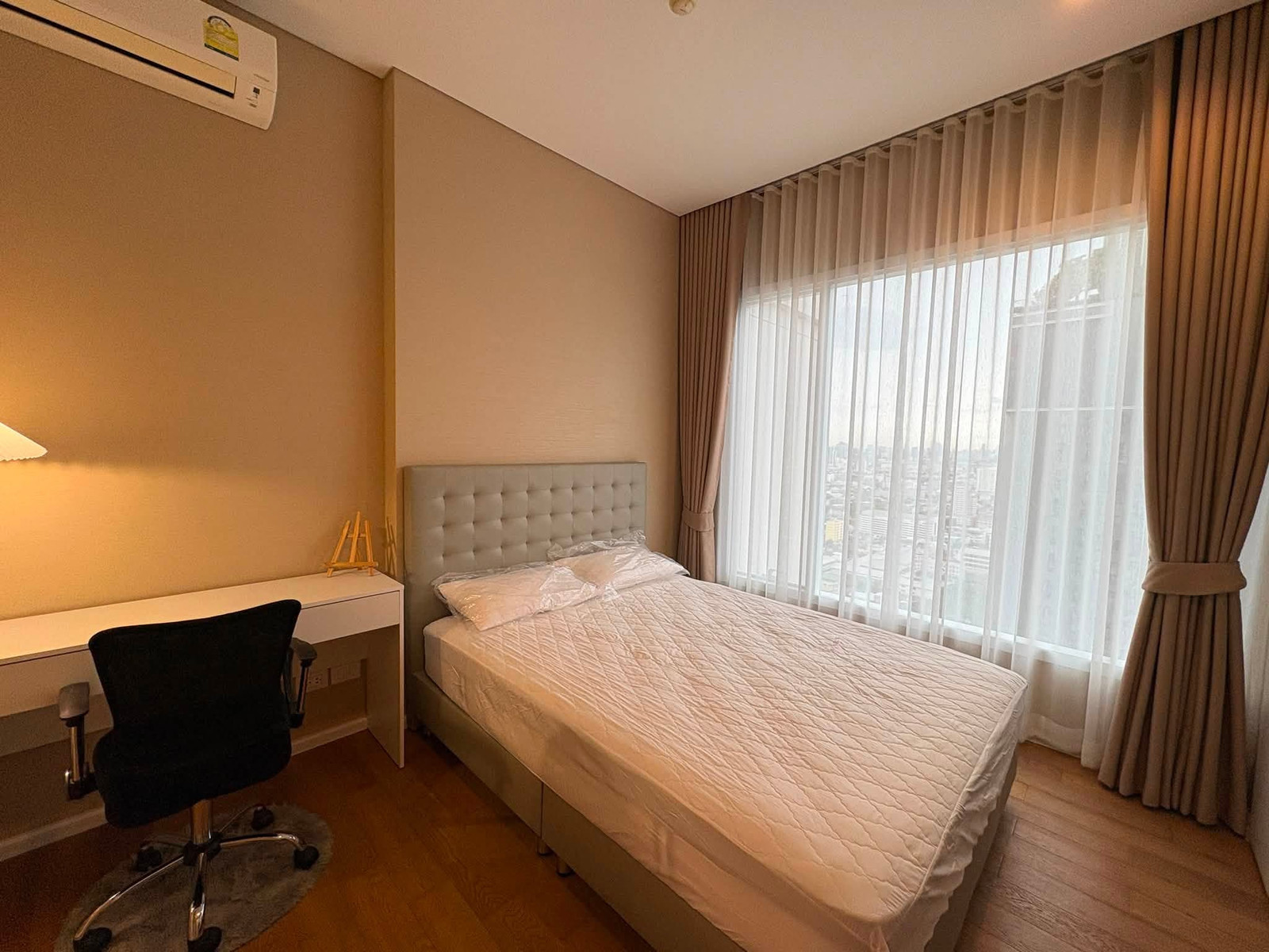SVR-623 Condo for rent, The Saint Residences (The Saint Residences), size 36 sq m., 1 bedroom, Building A, 31st floor, BTS Lat Phrao Intersection. SVR-623 Condo for rent, The Saint Residences (The Saint Residences), size 36 sq m., 1 bedroom, Building A, 31st floor, BTS Lat Phrao Intersection.