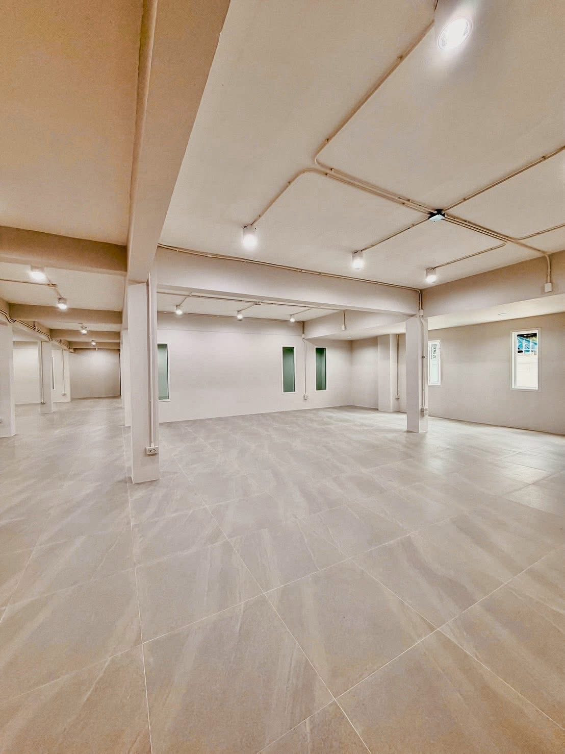 📌 ปล่อยเช่า : อาคารในเอกมัย - พระขโนง เหมาะทำ Office , Wellness Center , Spa , ขนาด 480 ตรม ตกแต่งสวย พร้อมดำเนินธุรกิจ   📌 Rental : Commercials Building In Ekamai - Prakanong , Suitable for Office , Wellness Center , Spa , 480 sqm , Good Decoration    – รูปที่ 3