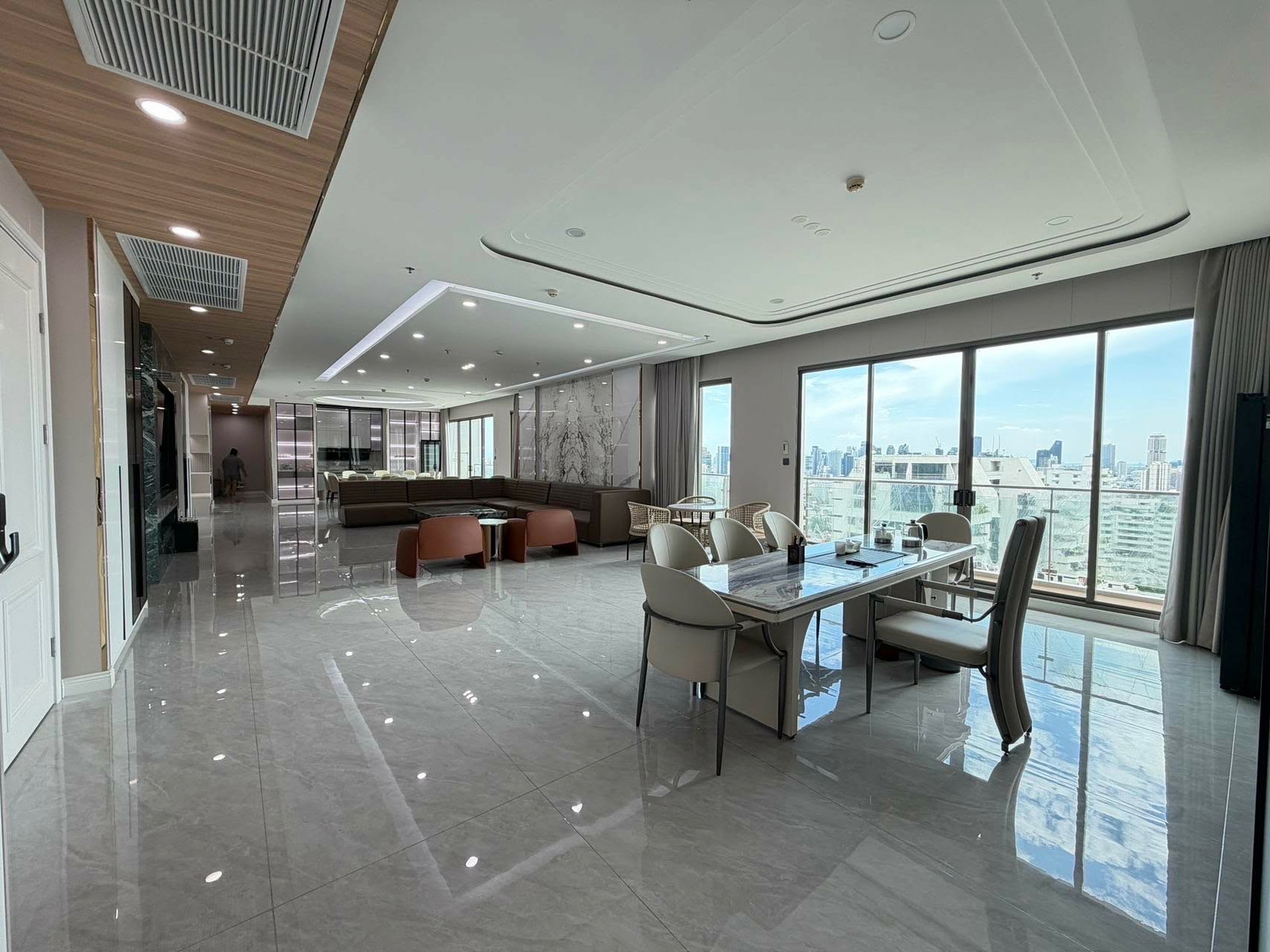!!! [Rare Unit Exclusive] !!! Urgent For Rent | Condo Supalai Oriental Sukhumvit 39 | 5b5b size 365sqm high floor “Ready to move” | K.chaem 099-620-2888