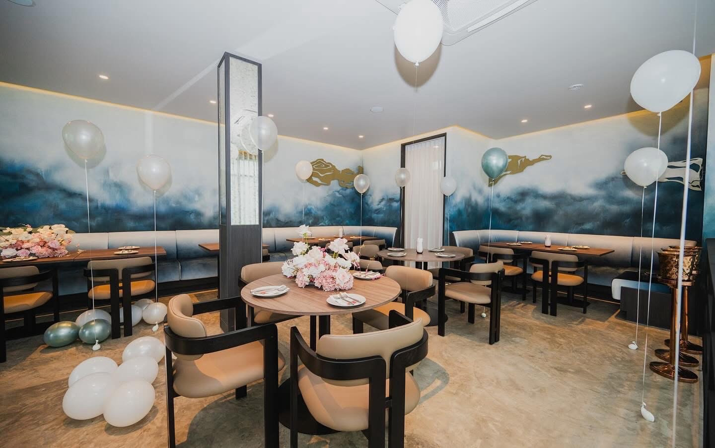 📌 เซ้ง 𝟯.𝟱 𝗠 จากลงทุนไป 10 ล้าน : ร้านอาหารพร้อมอุปกรณ์ กลางสาทร , 2 ชั้น , 301 ตรว , 10 ที่จอด  📌 Take Over : Resturant With Full Equipment In Heart Of Sathorn , 301 sqw , 2 Storeys , 10 Parking lot   ** Take Over : 𝟯,𝟱𝟬𝟬,𝟬𝟬 THB / Discount fro – รูปที่ 2
