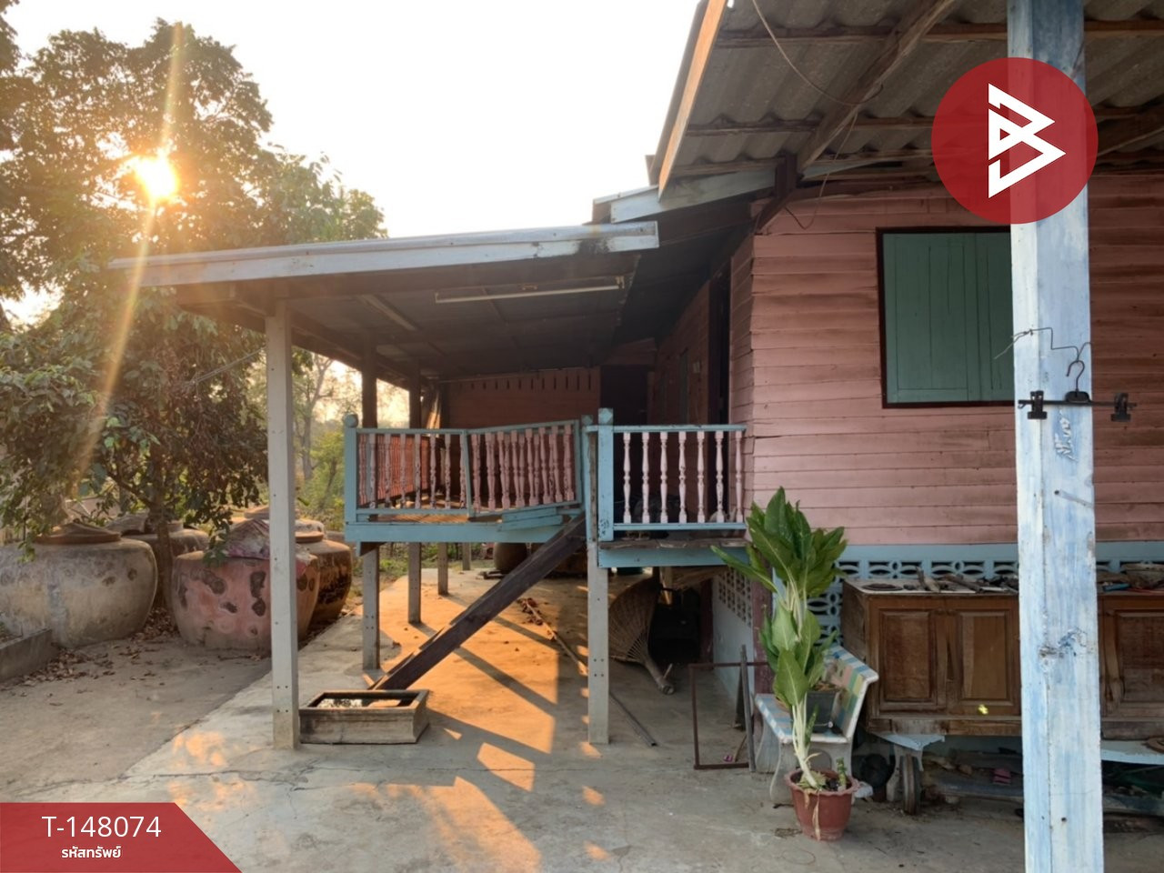 Single house for sale with land, area 3 ngan 17.5 sq m, Sam Chuk, Suphanburi.