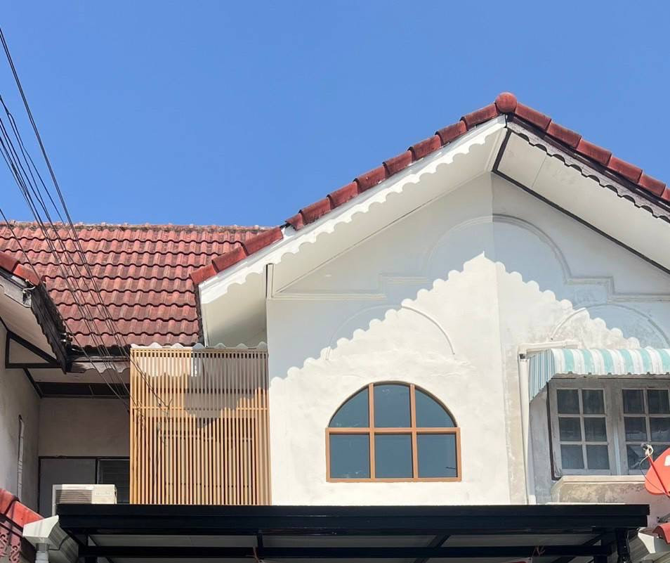 House with tenants Buy immediately and earn income immediately! House with tenants Buy immediately and earn income immediately!