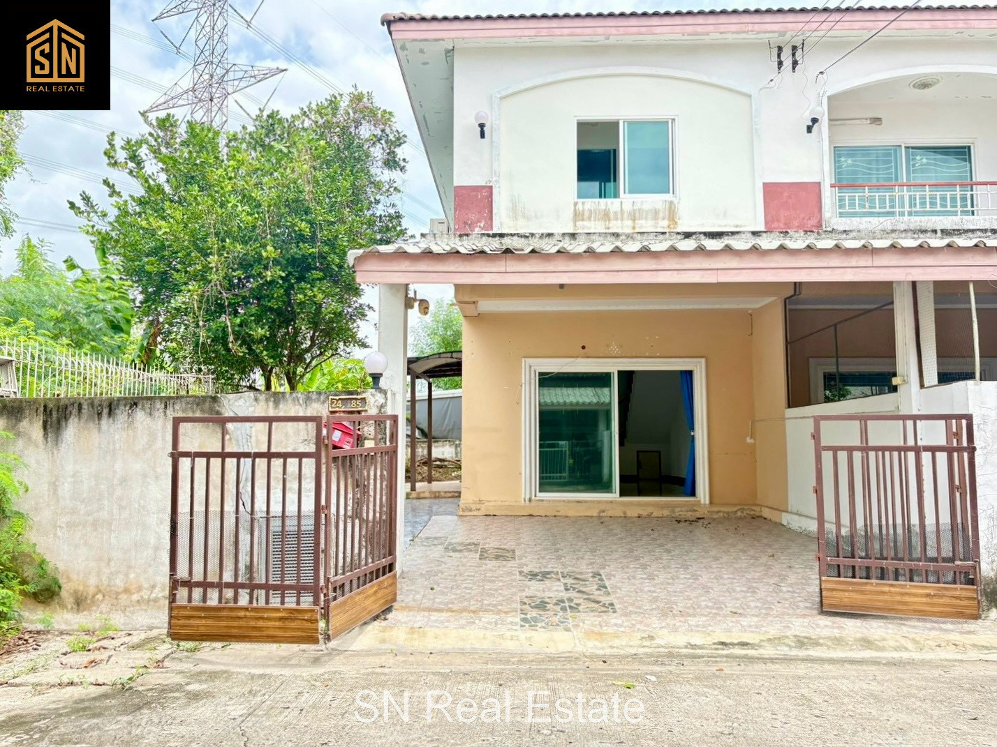 ขายทาวน์เฮ้าส์ 2 ชั้น หลังมุม หมู่บ้านนนทวีวิลล์ 5 ถ.มิตรไมตรี หนองจอก  