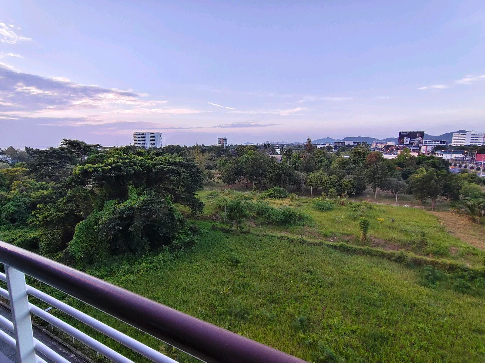 For Sale: Condo Hin Nam Sai Suay Hua Hin, 42 Sq. m Floor 7th, Sea view, 500 m. from the beach, 4 k. m. from Huahin city, located in Soi Huahin 7 For Sale: Condo Hin Nam Sai Suay Hua Hin, 42 Sq. m Floor 7th, Sea view, 500 m. from the beach, 4 k. m. from Huahin city, located in Soi Huahin 7