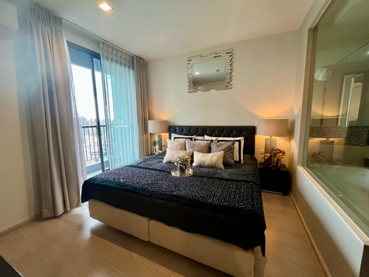 For rent Condo  Rhythm Sukhumvit 44/1 Fully Furnished  (S15-15858)