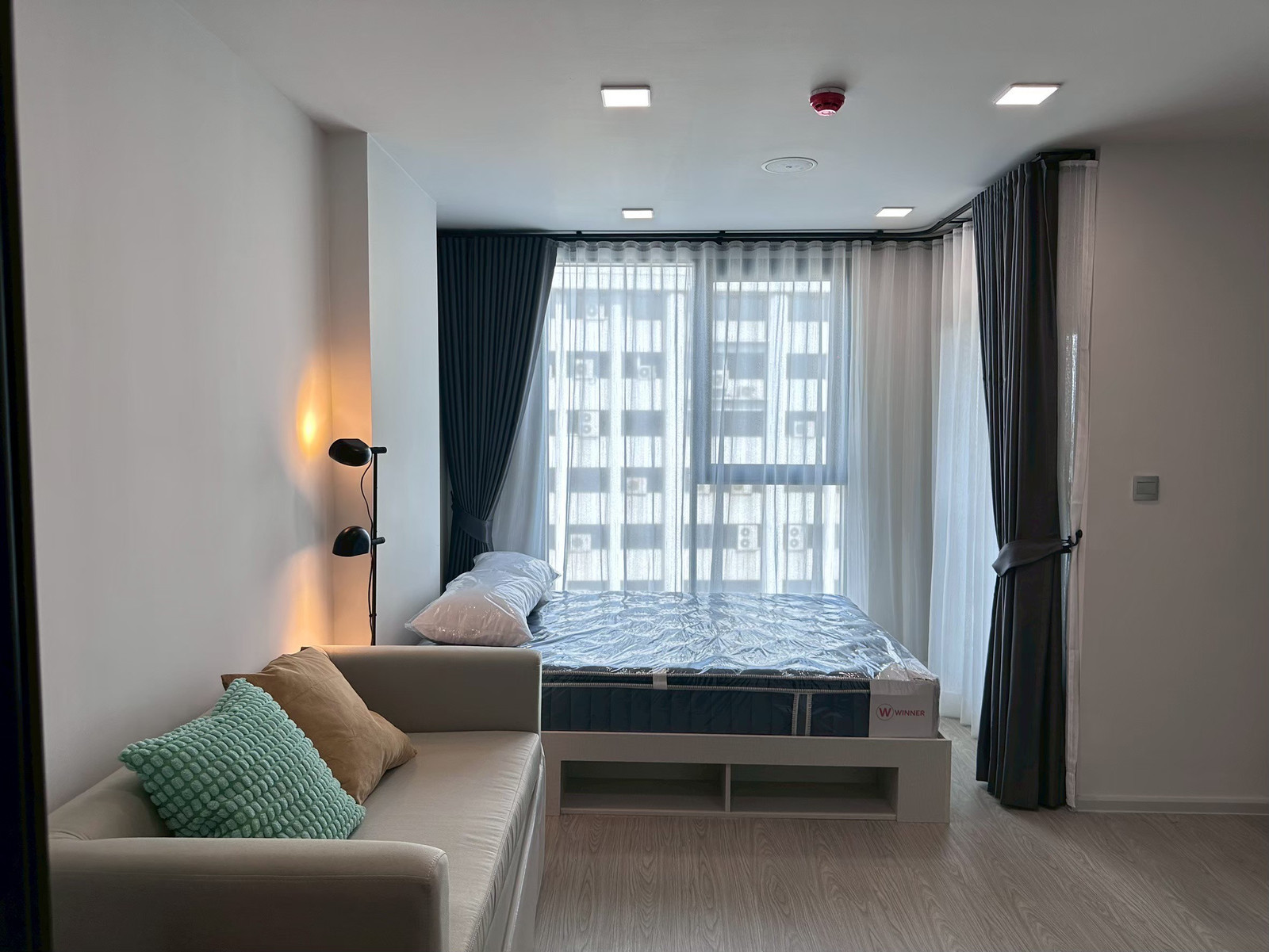 ให้เช่า Atmoz Oasis Onnut แอทโมซ โอเอซิส อ่อนนุช 24 ตร.ม. ชั้น 6 เฟอร์+เครื่องใช้ไฟฟ้า ครบ ให้เช่า Atmoz Oasis Onnut แอทโมซ โอเอซิส อ่อนนุช 24 ตร.ม. ชั้น 6 เฟอร์+เครื่องใช้ไฟฟ้า ครบ