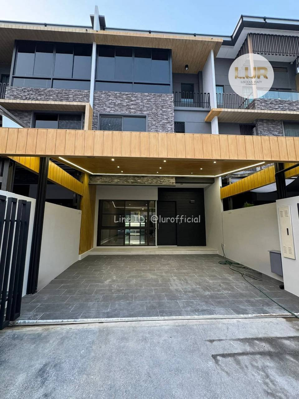 3-story townhome for sale, The Landmark Ekkamai - Ramintra ✅3 bedrooms, 4 bathrooms, 2 parking spaces 3-story townhome for sale, The Landmark Ekkamai - Ramintra ✅3 bedrooms, 4 bathrooms, 2 parking spaces