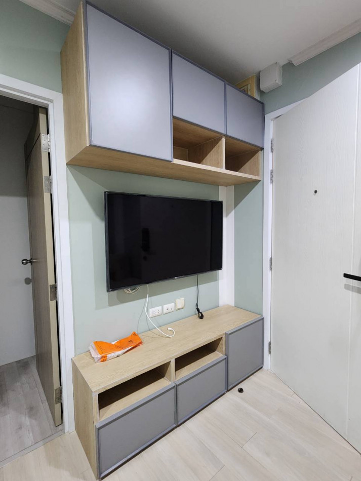 Plum Condo Central Station, a prime location condo next to Central Westgate and MRT Bang Yai, fully furnished and ready to move in. Plum Condo Central Station, a prime location condo next to Central Westgate and MRT Bang Yai, fully furnished and ready to move in.