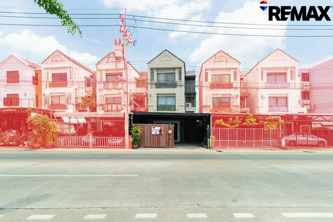 Townhome for sale next to Sala Thammasop Road. Thawi Watthana-Phutthamonthon Sai 2, good location, ready to decorate the ground floor. – รูปที่ 2
