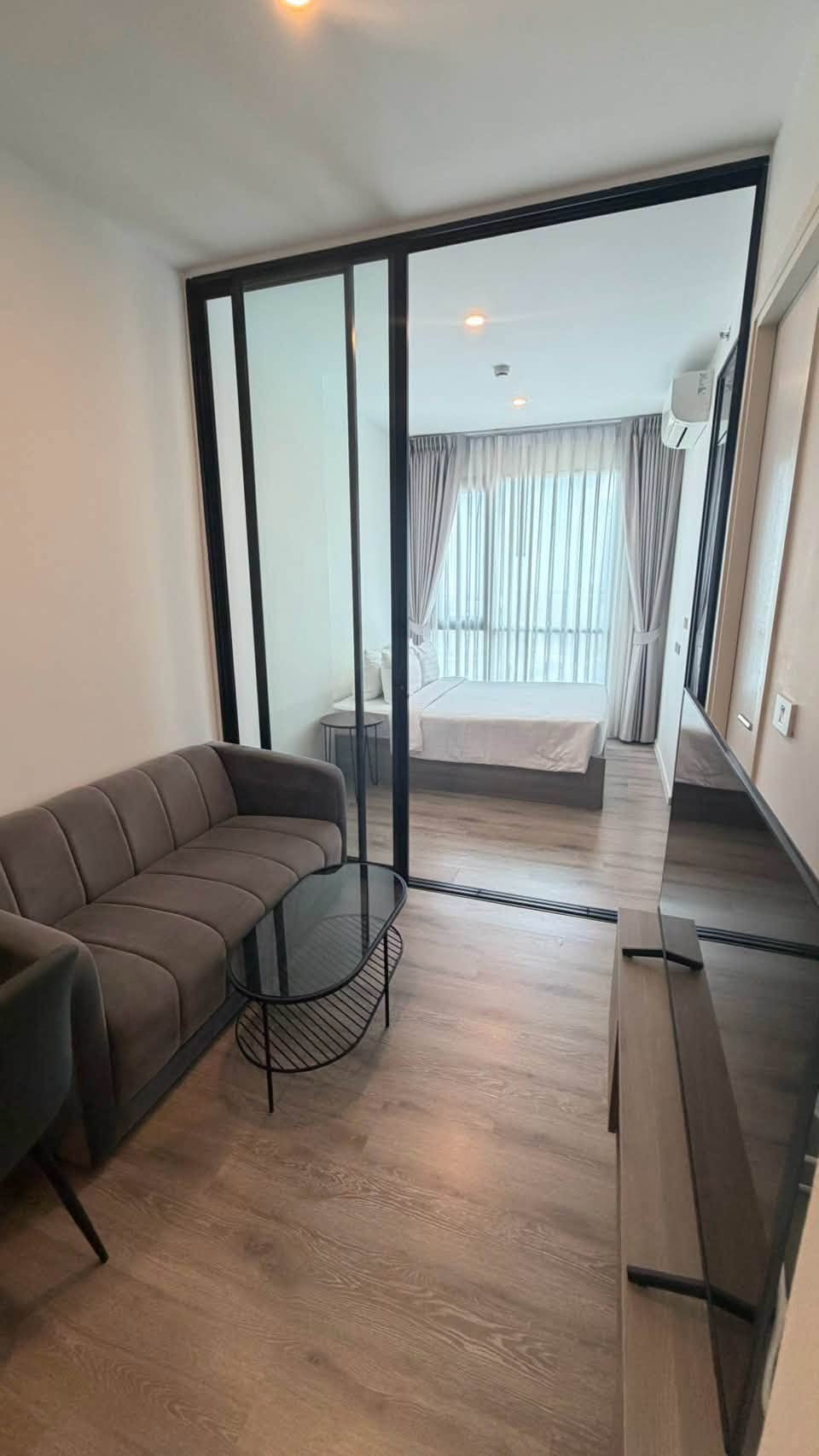 FOR RENT 📍Knightsbridge Sukhumvit – Thepharak Located 0 meters from MRT Yellow Line, Tipawan Station. Only 1 station to BTS Samrong. Rent: ฿13,000 / 12 months 📶 Free Wi-Fi FOR RENT 📍Knightsbridge Sukhumvit – Thepharak Located 0 meters from MRT Yellow Line, Tipawan Station. Only 1 station to BTS Samrong. Rent: ฿13,000 / 12 months 📶 Free Wi-Fi
