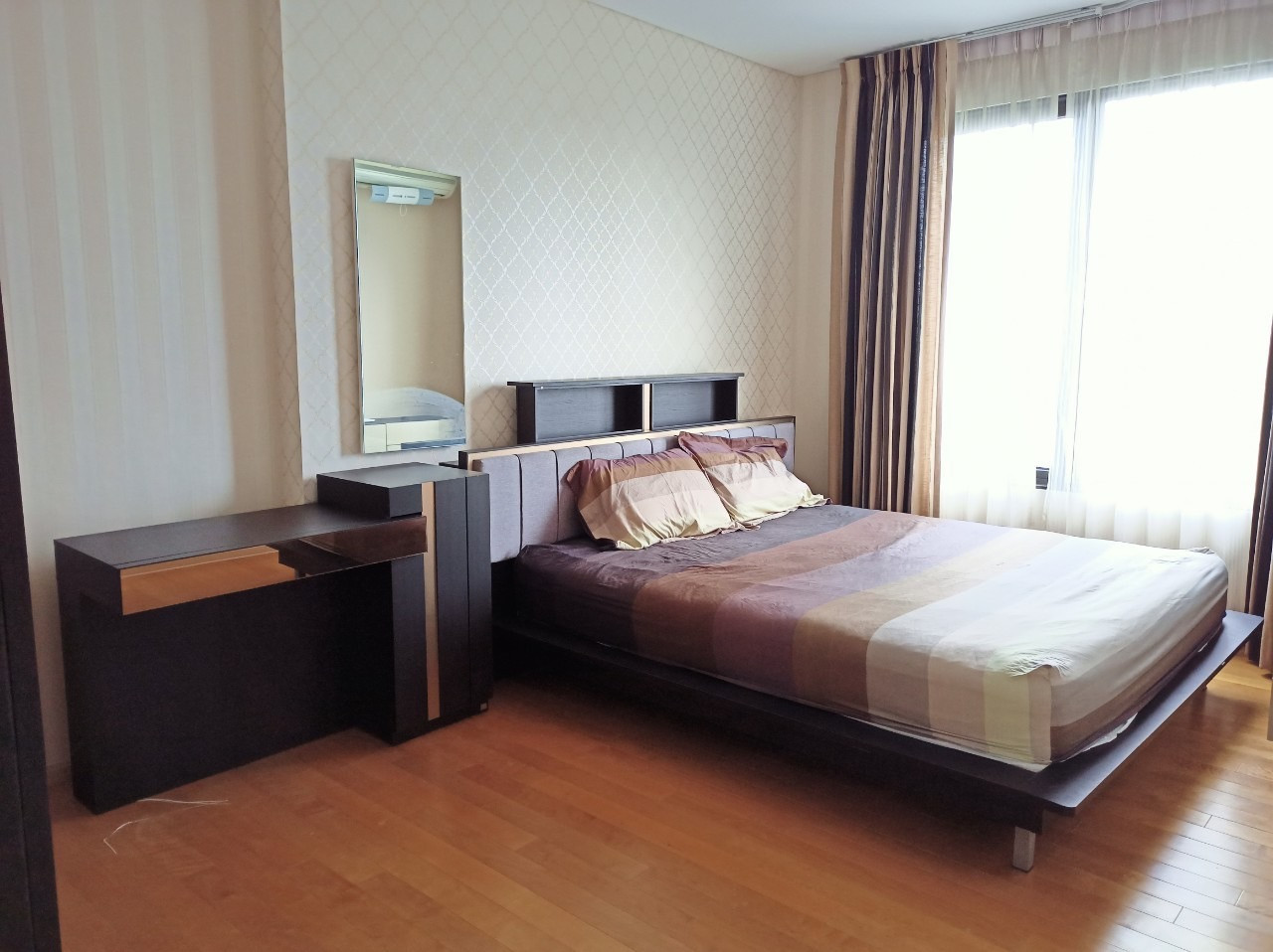 ให้เช่า! คอนโด วิลล่า อโศก (Villa Asoke) 1 ห้องนอน 1 ห้องน้ำ 53 ตร.ม. 20,000 บาท ติดต่อไลน์: @thebrokerage ให้เช่า! คอนโด วิลล่า อโศก (Villa Asoke) 1 ห้องนอน 1 ห้องน้ำ 53 ตร.ม. 20,000 บาท ติดต่อไลน์: @thebrokerage