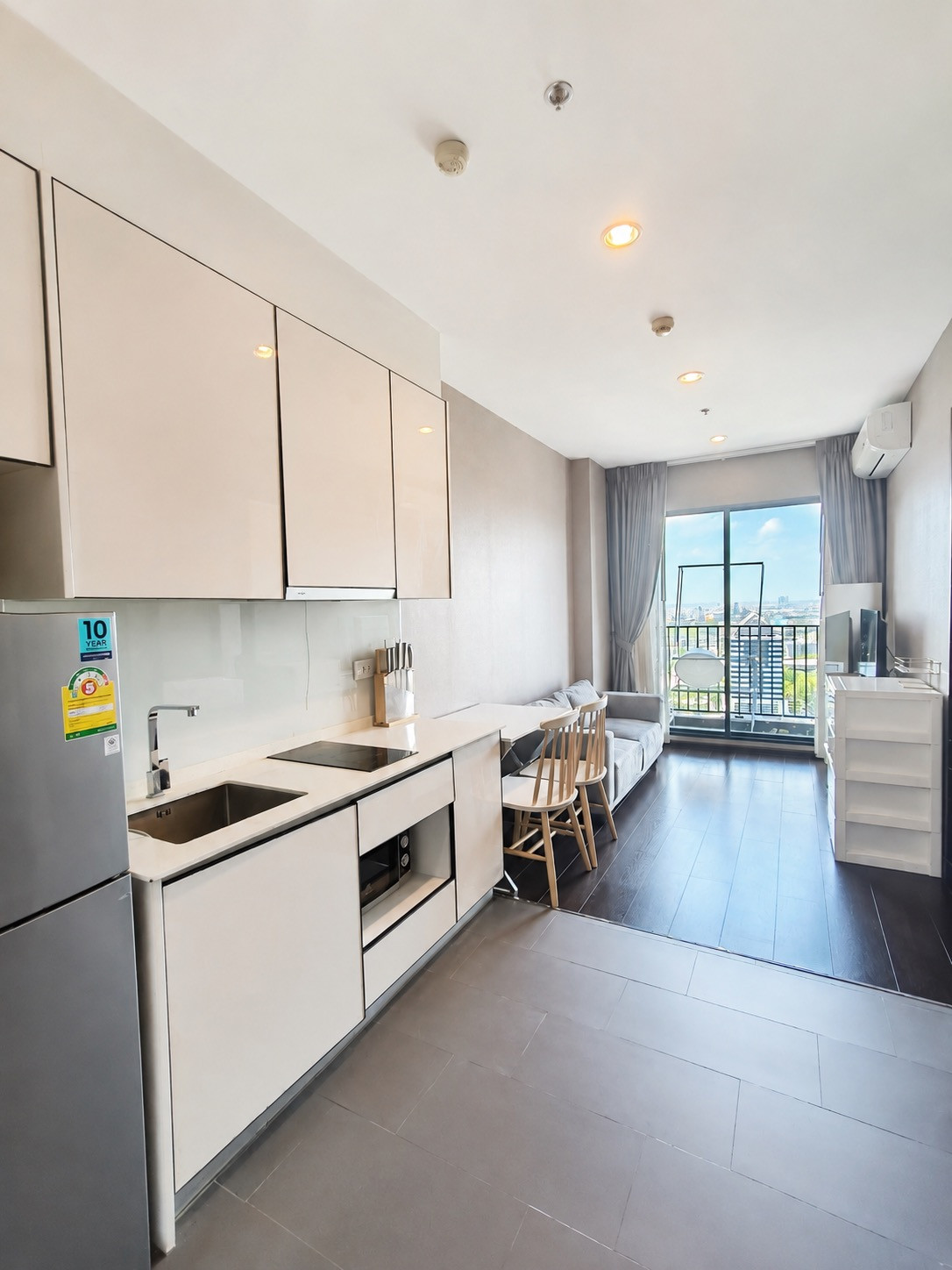 For Rent: C Ekkamai | 1 Bedroom | 34.5 sq.m. | High Floor | Unobstructed North-facing View For Rent: C Ekkamai | 1 Bedroom | 34.5 sq.m. | High Floor | Unobstructed North-facing View