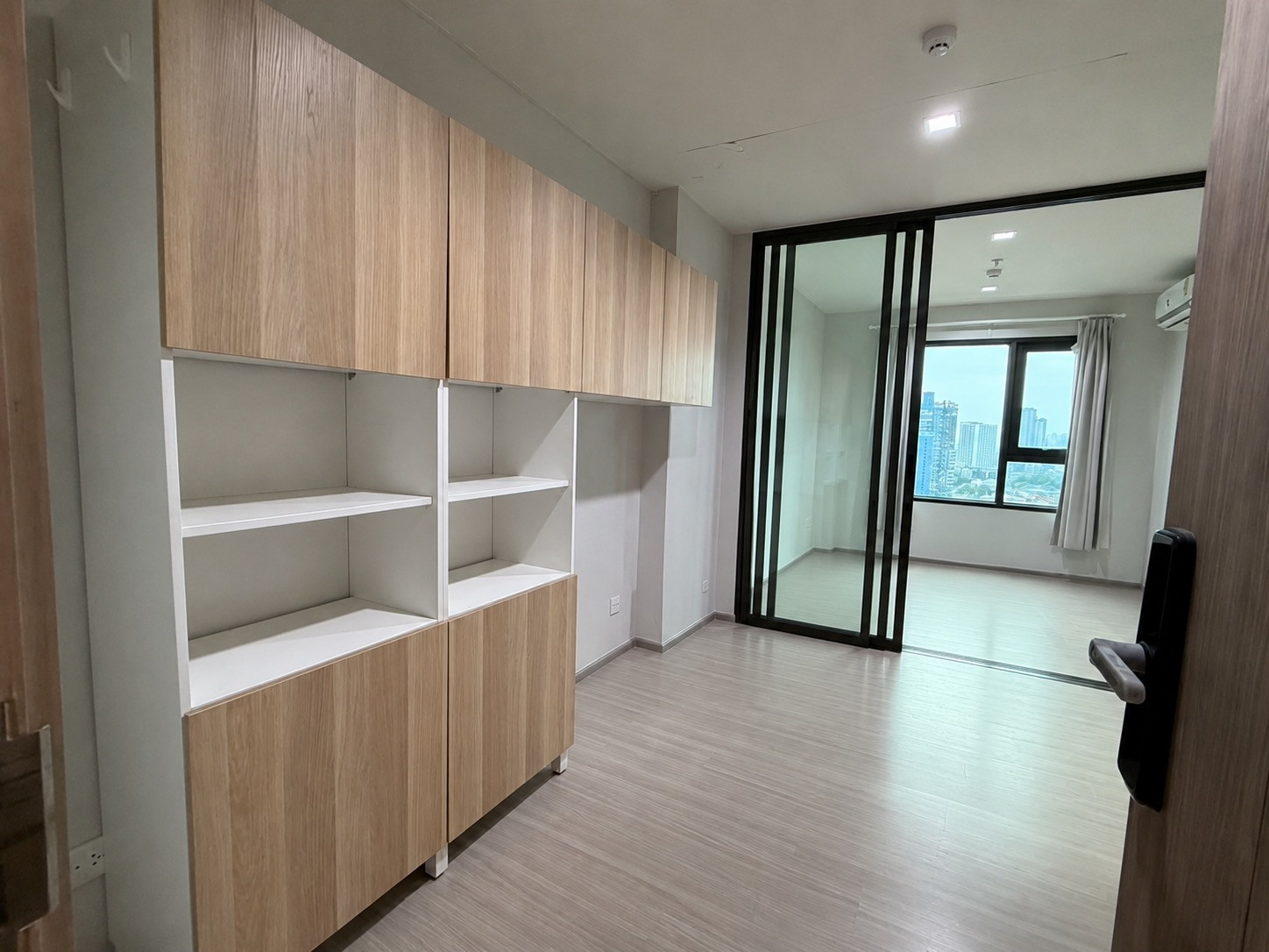ขายห้องชุด Life Sathorn Sierra ราคาดี วิวดี ชั้นสูง สนใจติดต่อ LineID:@thirdproperty ขายห้องชุด Life Sathorn Sierra ราคาดี วิวดี ชั้นสูง สนใจติดต่อ LineID:@thirdproperty