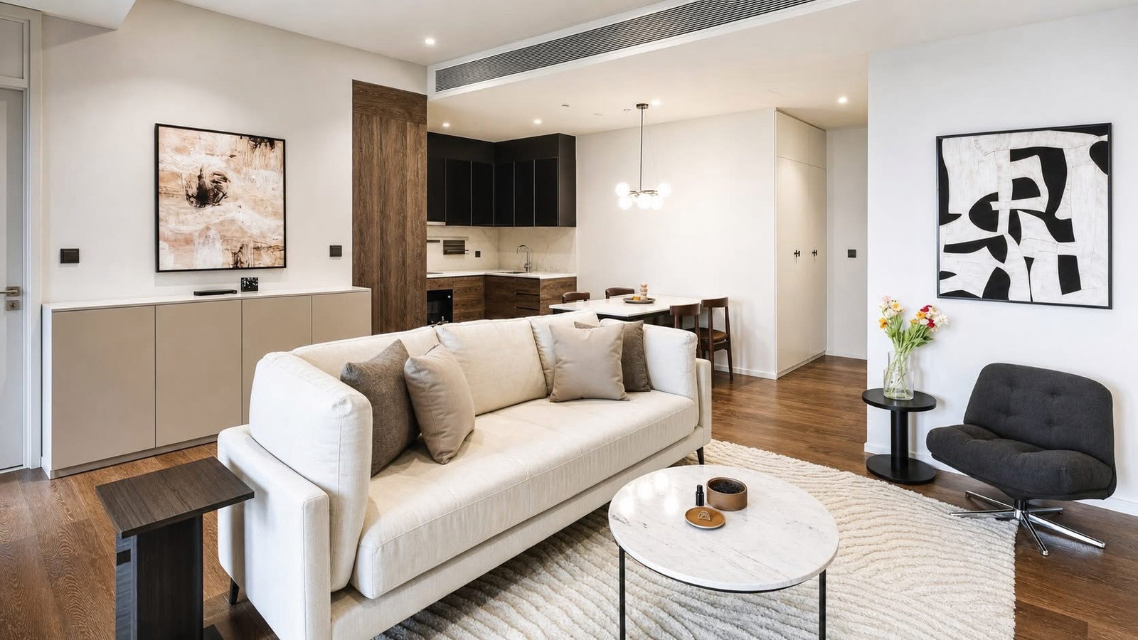 ☁️Muniq Langsuan🌟rent: 105,000🔥small pet allowed 🐶🐶 ☁️Muniq Langsuan🌟rent: 105,000🔥small pet allowed 🐶🐶
