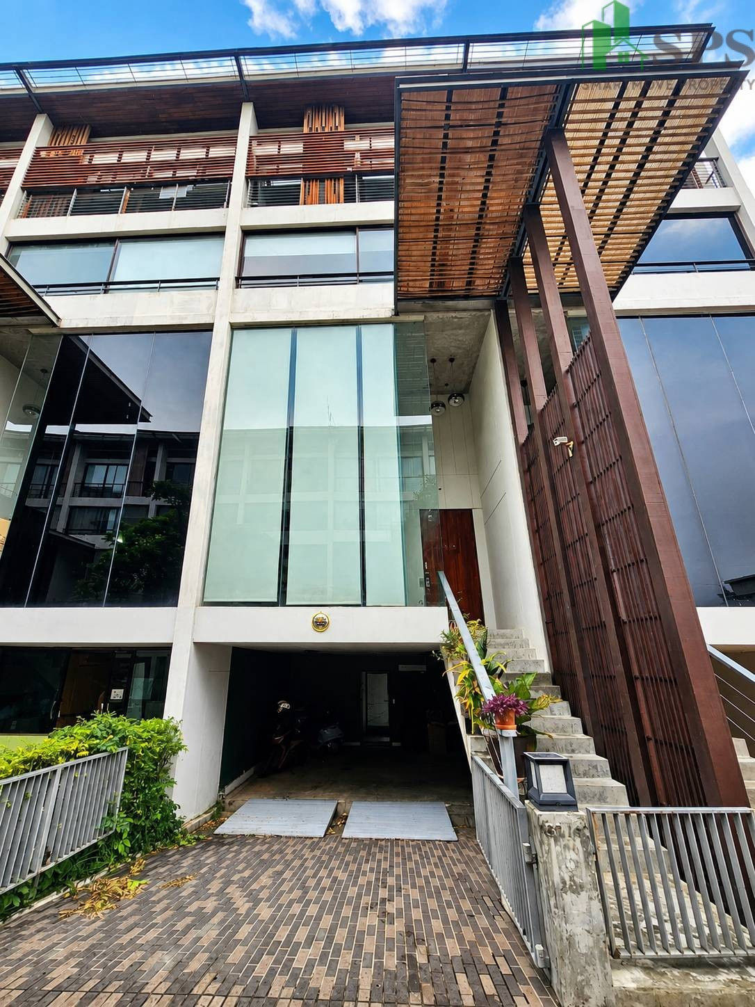 For Rent | Oasis Loft Sukhumvit 64 – Home Office / Townhome (SPSP6670)