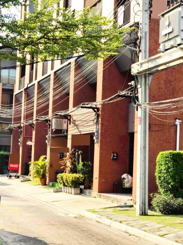 Southeast Asia University 2.8 km. Phetkasem 77-81 Wat NongKhaem Sch 1.2km. 5bed Commercial building Southeast Asia University 2.8 km. Phetkasem 77-81 Wat NongKhaem Sch 1.2km. 5bed Commercial building