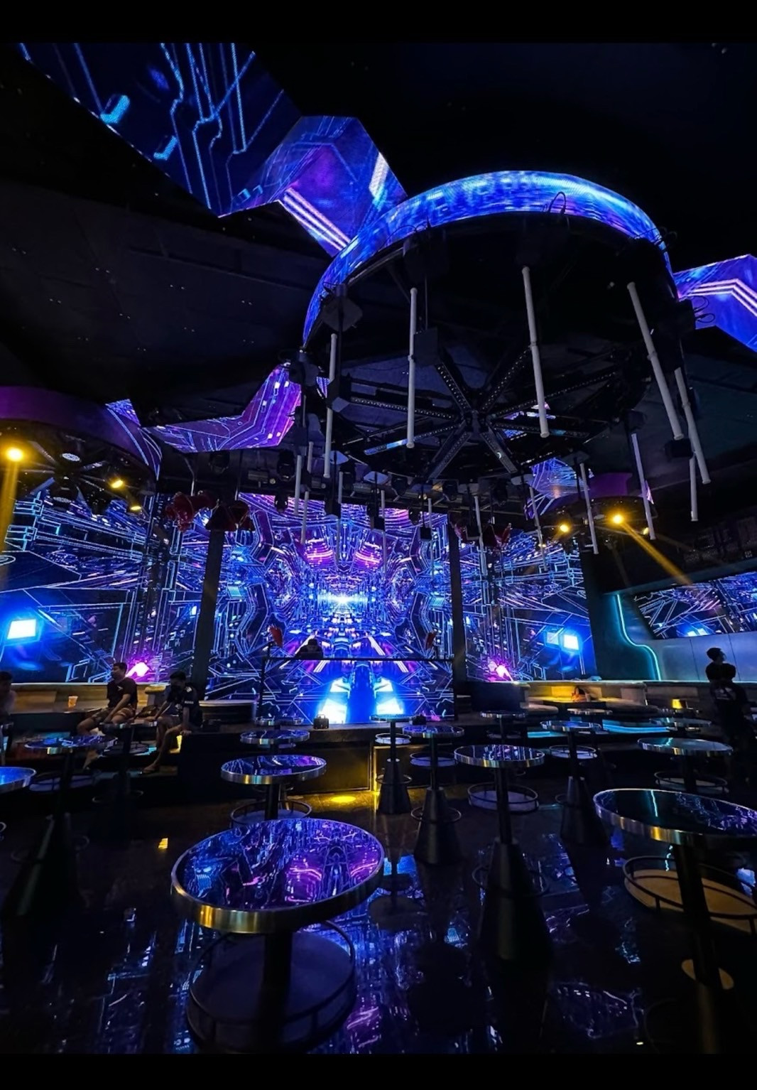 📌 ปล่อยเช่า : ปล่อยเช่า Night Club  และ ร้านอาหารญี่ปุ่น พร้อมอุปกรณ์และระบบเสียง กลางเอกมัย ติดถนน Location ดี ไม่มีค่าเซ้ง   • Night Club 525 ตรม • ร้านอาหาร 303 ตรม สามารถ  เช่าทั้งหมด ลดได้ 800,000 ต่อเดือน   📌 Rental : Night Club & Resturant In H – รูปที่ 4