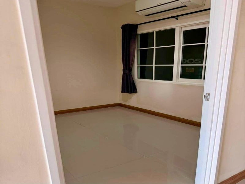 Golden Town Sriracha-Assumption: Corner townhome for rent, facing the park, 4 bedrooms. – รูปที่ 4