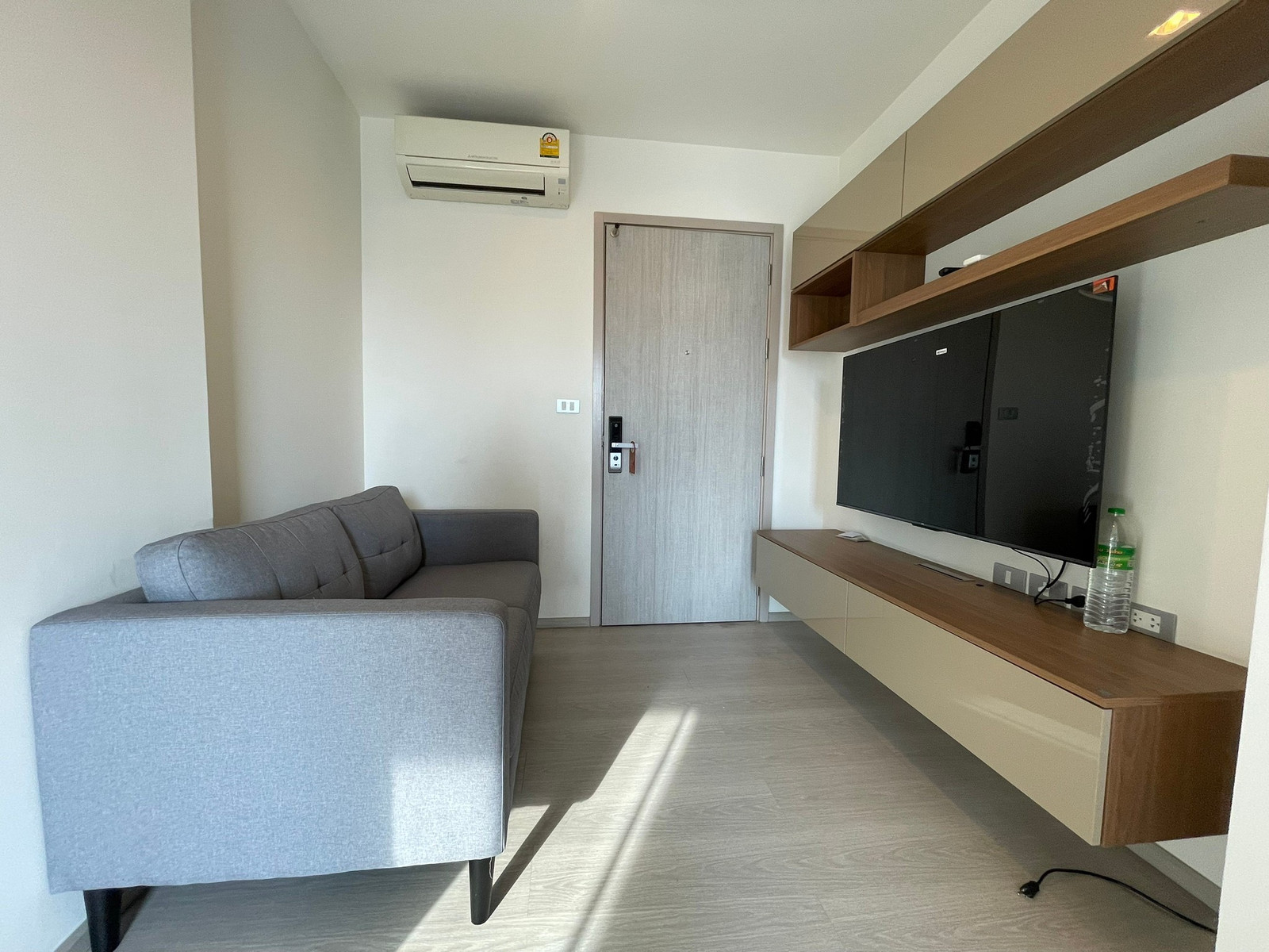 🟢 (FOR RENT) คอนโด RHYTHM สุขุมวิท 36-38 | Hot Deal!🔥 ห้องสวย ตกแต่งครบพร้อมเข้าอยู่ เฟอร์+เครื่องใช้ไฟฟ้าครบ ชั้นสูง วิวไม่บล็อก ⎯ ใกล้ 🚆 BTS ทองหล่อ 🟢 (FOR RENT) คอนโด RHYTHM สุขุมวิท 36-38 | Hot Deal!🔥 ห้องสวย ตกแต่งครบพร้อมเข้าอยู่ เฟอร์+เครื่องใช้ไฟฟ้าครบ ชั้นสูง วิวไม่บล็อก ⎯ ใกล้ 🚆 BTS ทองหล่อ