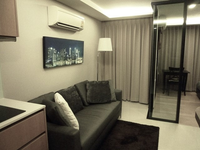 Best price! Socio Ruamrudee, low rise condo near BTS Ploenchit, fully furnished