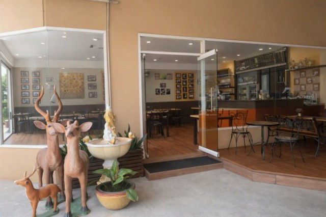 shop and office space 60 sq.m. for rent BTS Saint Louis 723m. Assumption Primary School Sathorn 9-15 shop and office space 60 sq.m. for rent BTS Saint Louis 723m. Assumption Primary School Sathorn 9-15