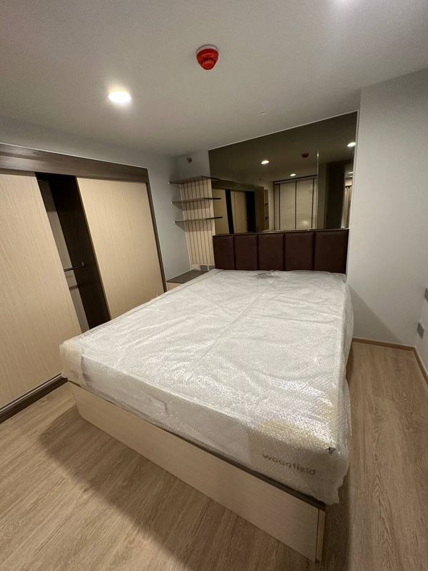 Culture Chula【𝐑𝐄𝐍𝐓】🔥Spacious layout, two-story space with high ceilings, built-in wooden cabinetry, and a relaxing minimalist mood.🔥 Contact Line ID: @hacondo