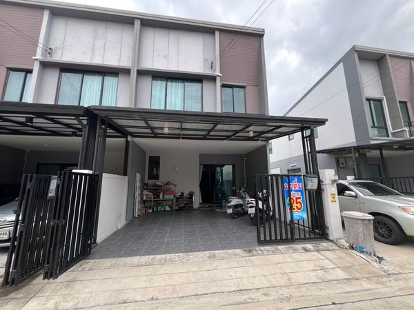 98194 - ขาย ทาวน์เฮาส์ 2 ชั้น ห้องหัวมุม หมู่บ้านเสนาวีว่า เพชรเกษม-พุทธมณฑลสาย 7 พร้อมเข้าอยู่ ทำเลดี