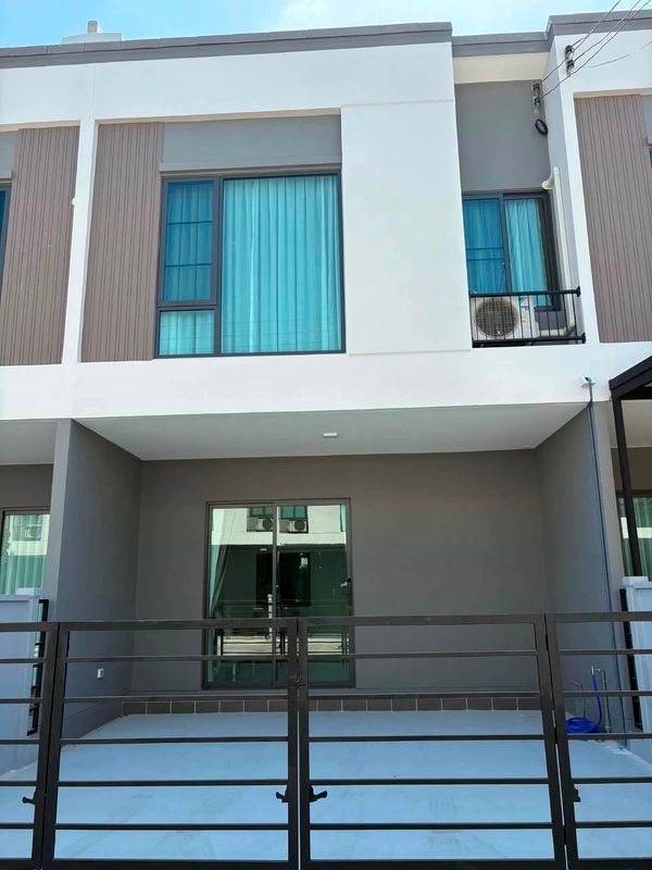 💥CP-11844💥 Available for rent: 2-story townhome in Pleno Sukhumvit Bangna 3 project. 👉Add Line @wincondo