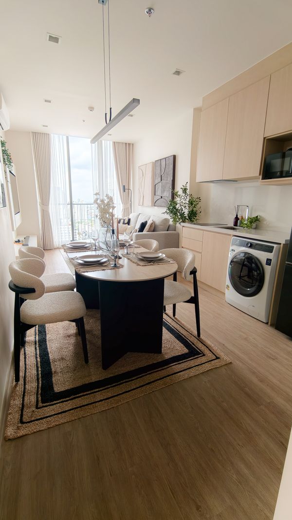 Noble State Sukhumvit 39 for rent, 2 bedrooms, 2 bathrooms, in the heart of the city, near BTS Phrom Phong, beautifully decorated, ready to move in.