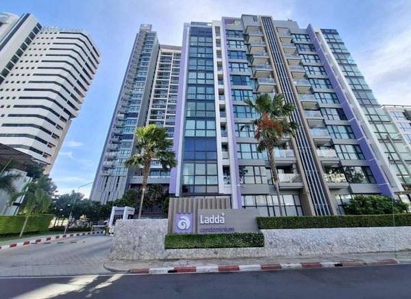 Ladda Plus Sriracha, Building B, Condo for rent, 7th floor, city view, fully furnished, ready to move in, in the heart of the city.