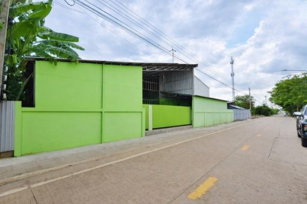BigC LamLukKa Khlong5, 3.55km. 50b-per-sqm. 800sq.m. warehouse-factory for rent at 39,998-54,999 THB