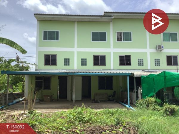 Commercial building for sale, 3 floors, area 20.4 sq m, Phichai, Uttaradit.