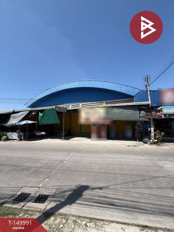 Land for sale with buildings, area 3 rai 5 sq m, Sriracha, Chonburi.