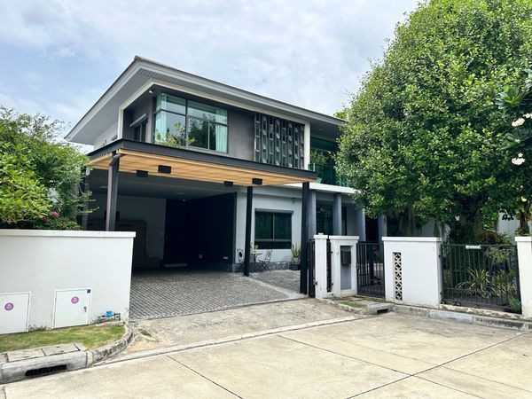 SETTHASIRI PATTANAKARN 🏡 Spacious Corner plot house for rent 
