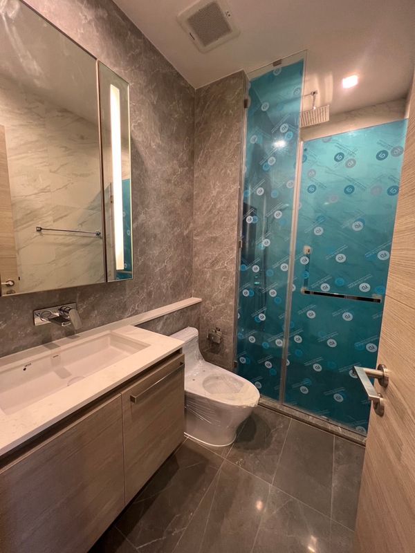ขายคอนโดหรูห้าแยกลาดพร้าว! The Crest Park Residences ชั้น 18 ยูนิต 1 นอน 31 ตร.ม. 🏙️✨ 