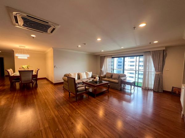 GP Grande Tower Sukumvit 23 for rent 220 sqm 3 beds 3 baths 90,000 per month 