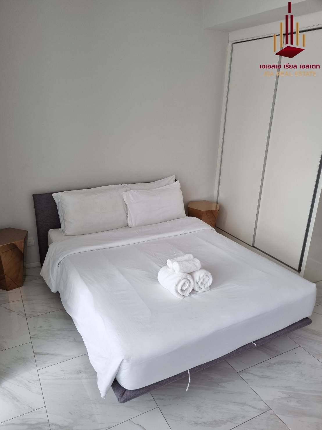 ✨ For Sale: Hyde Sukhumvit 11 Condo ✨ 💰 Only 5,199,000 THB ✨ For Sale: Hyde Sukhumvit 11 Condo ✨ 💰 Only 5,199,000 THB