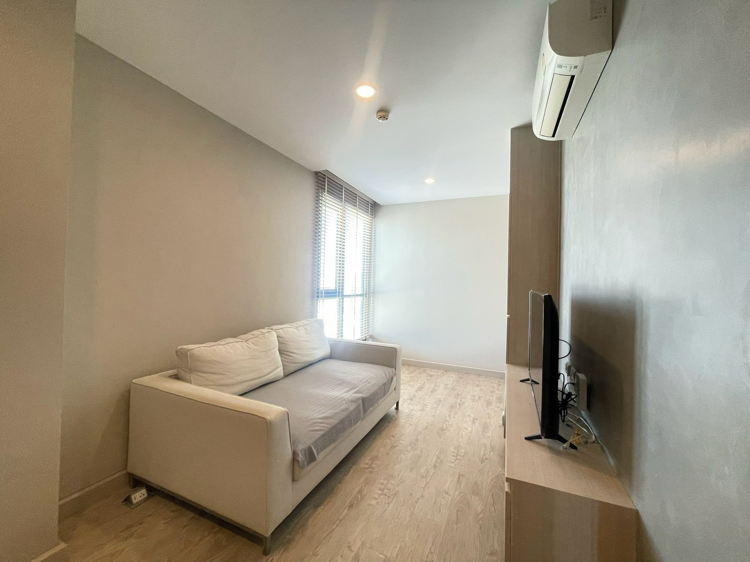 Rare unit 1 bedroom for rent at Knightsbridge collage sukhumvit 107 – รูปที่ 3