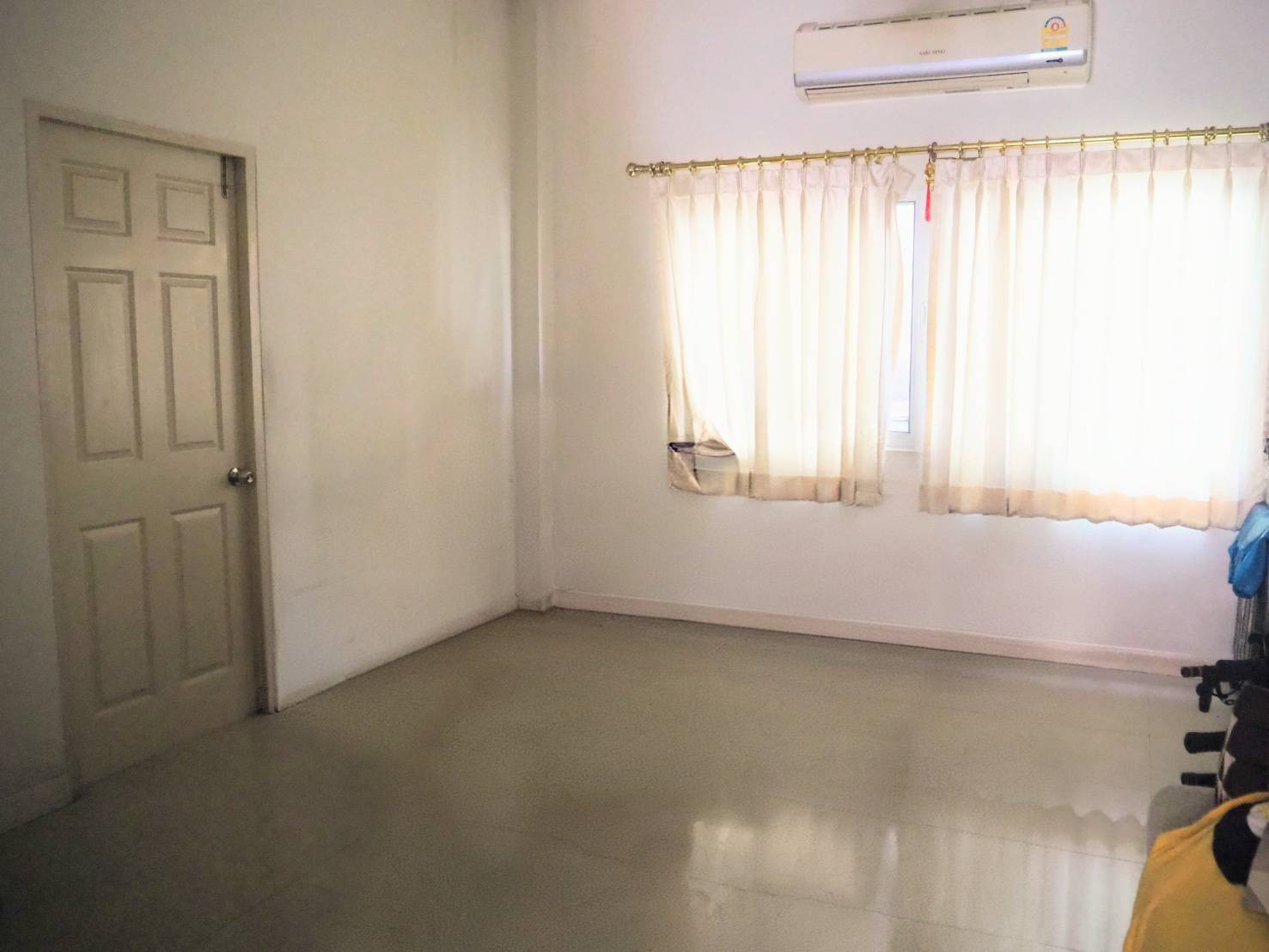 Townhome in good condition, Lat Krabang 24/1, Euro-Nova Village, high hall, wide attic room. Near Suvarnabhumi Airport – รูปที่ 4